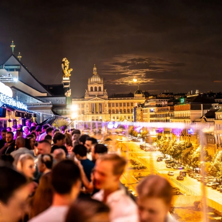 Hen Pub Crawl & Disco Club 'Duplex